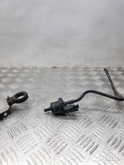 Клапан вентиляции топливного бака Ford C-Max