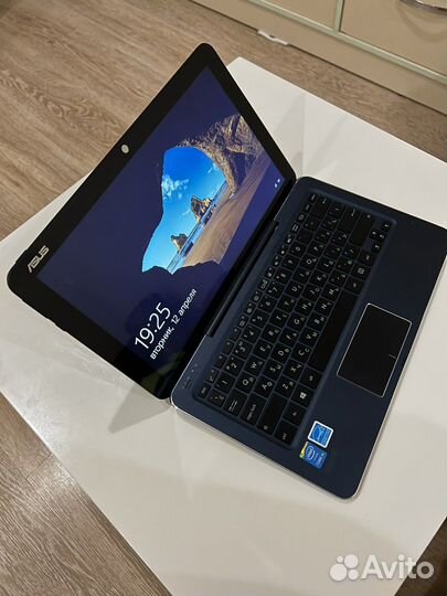 Ноутбук трансформер asus