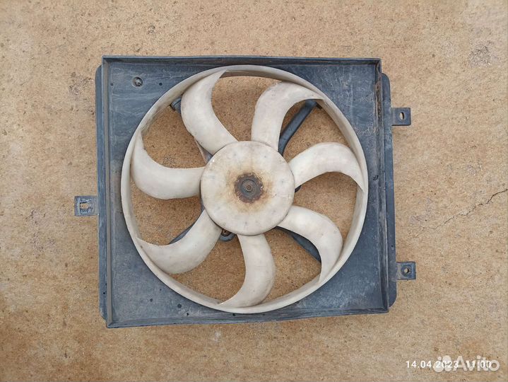 Моторчик вентилятора охлаждения Geely Mk