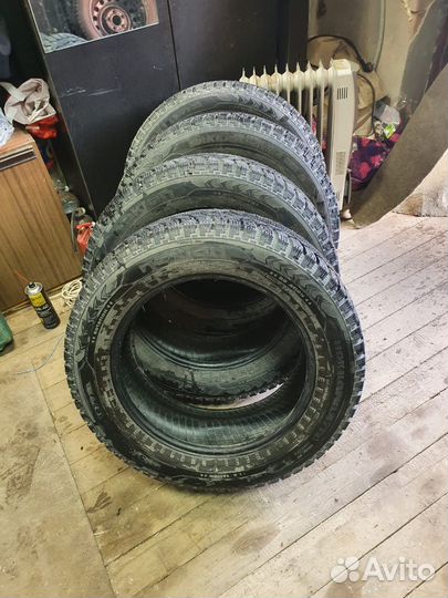 Nokian Tyres Hakkapeliitta 5 SUV 235/60 R18