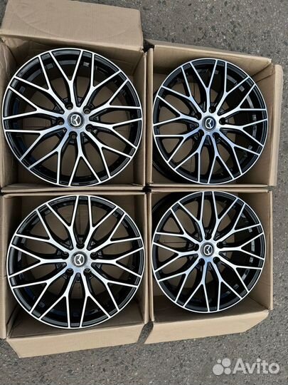 Литые диски BMF091 R17 на Mazda 3 BK