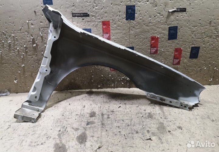 Крыло jaguar x-type 2005 год