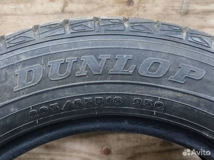 Dunlop Winter Maxx WM01 205/65 R16 95Q