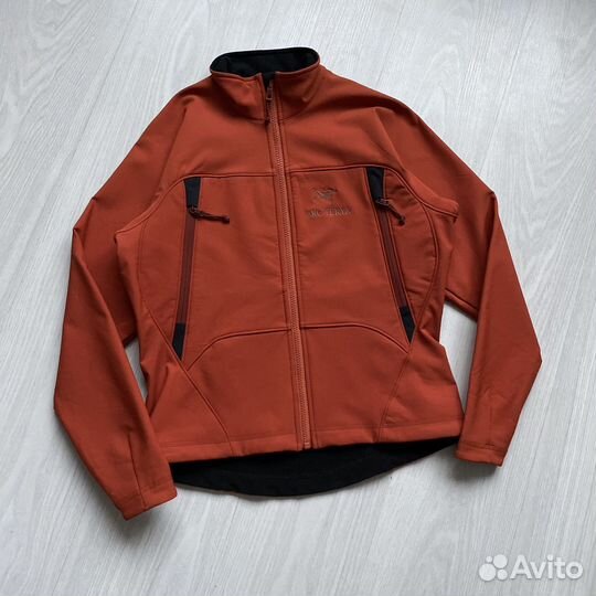 Женский софтшелл Arcteryx