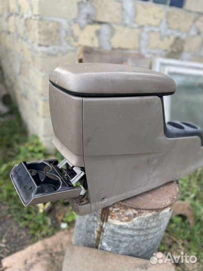 Подлокотник 3.0 в сборе эскейп трибут маверик