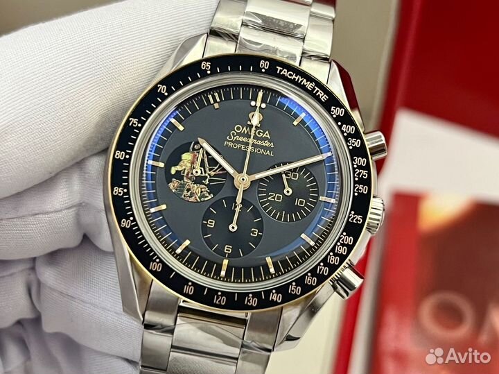 Часы Omega Speedmaster в фирменной коробке