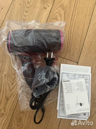 Фен Philips BHD002