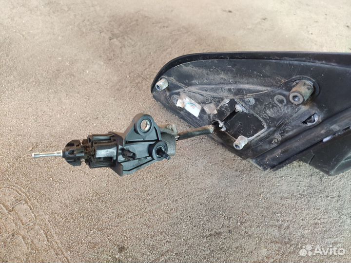 Зеркало правое узкое Opel Astra H механическое