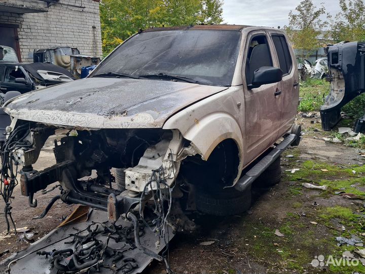 Nissan Navara в разбор по запчастям