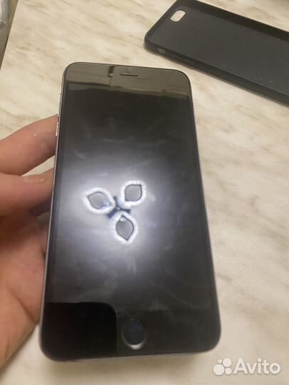Телефон iPhone 6 plus