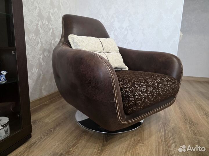 Кресло премиум класса на хром. ножке