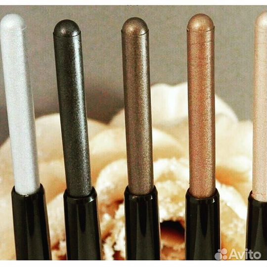 Стойкие тени-карандаш The ONE Colour Unlimited