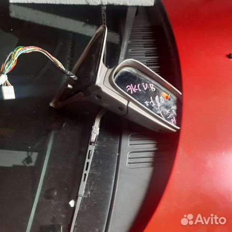 Зеркало заднего вида