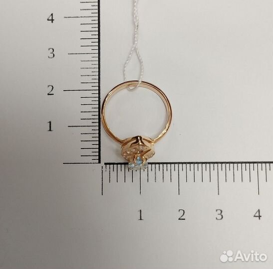 Золотое кольцо с топазом 16,5р