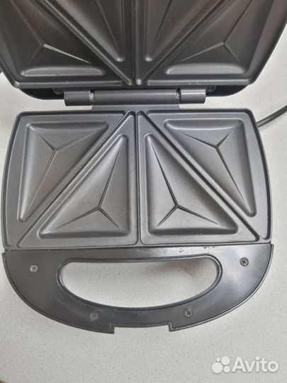 Сендвичница