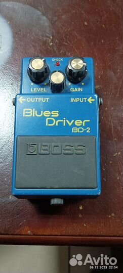 Гитарные педали эффектов boss blues driver