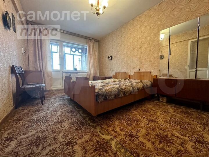2-к. квартира, 49 м², 2/5 эт.