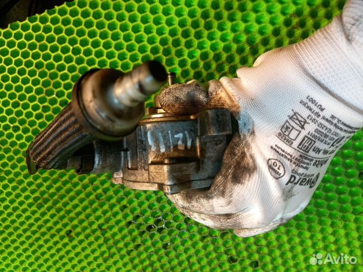 Насос вакуумный Volvo XC90