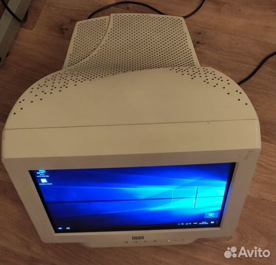 Монитор ламповый 17