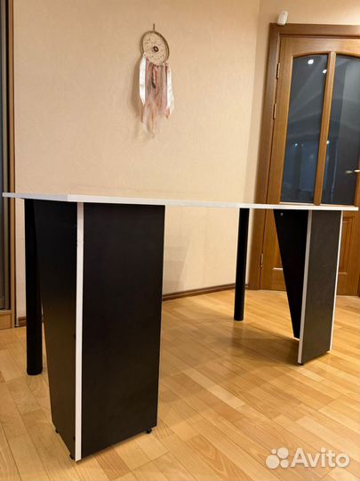 Компьютерный игровой стол