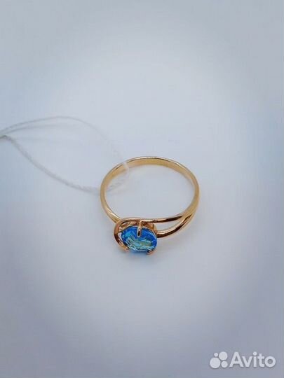 Золотое кольцо с камнем 15,5р