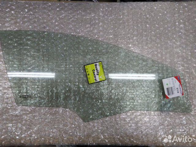 Стекло двери переднее правое Honda Civic Viii 5D