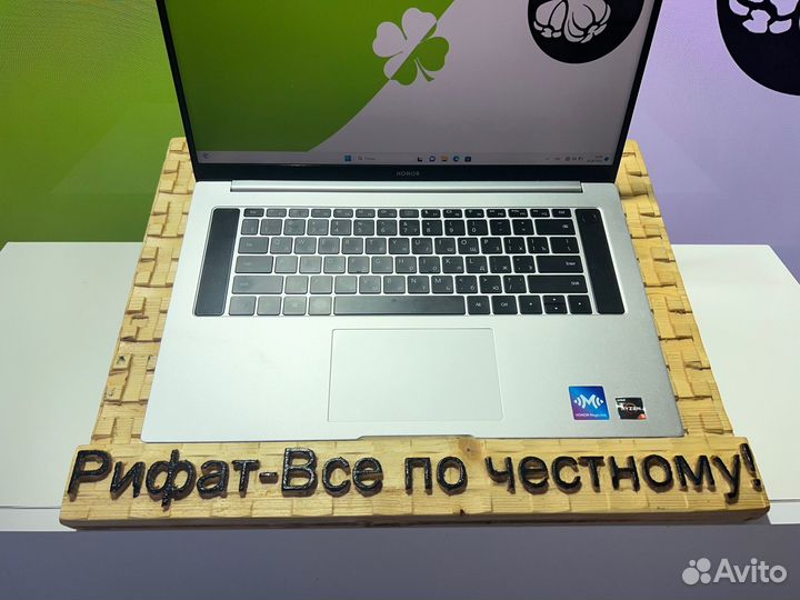 Игровой Honor 16.1