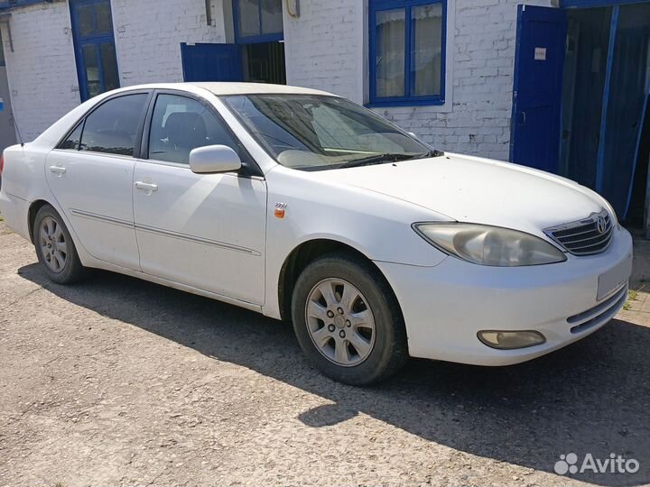 Toyota Camry 2.0 AT, 2002, 140 000 км
