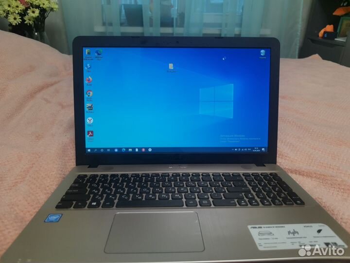 Ноутбук asus