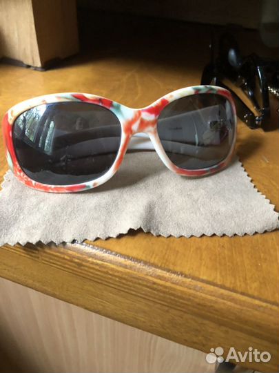 Очки солнцезащитные