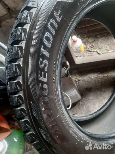 Bridgestone Blizzak DM-V2 225/60 R17 99S