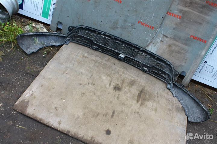 Решетка переднего бампера Мерседес X247 GLB