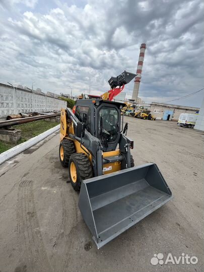 Мини-погрузчик Lonking CDM312, 2023