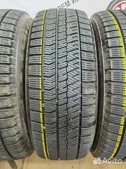 Bridgestone Blizzak VRX 215/60 R16 97V