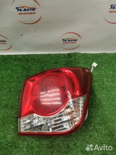 Стоп-сигнал задний правый Chevrolet Cruz седан 1.6