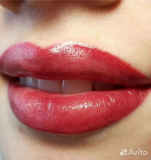 Перманентный макияж губ