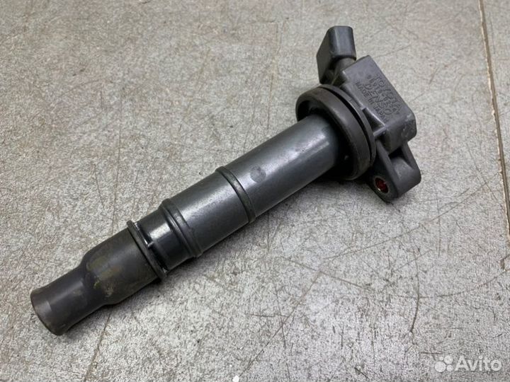 Катушка зажигания Toyota Avensis T250 универсал