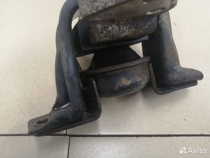 Опора двигателя правая M2 (2010-1014)