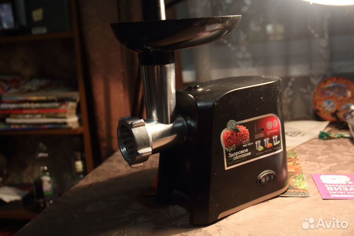 Мясорубка электрическая Redmond RMG-1223-6