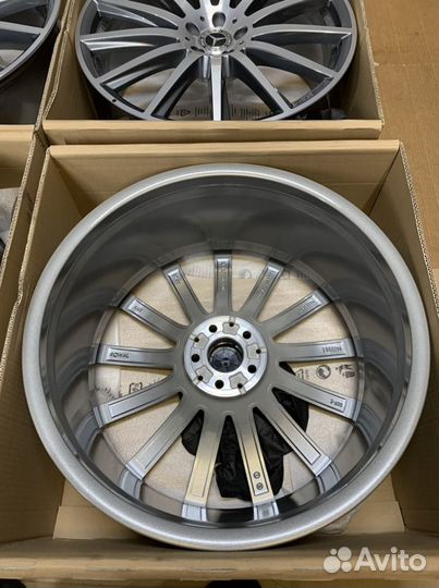 Новые диски R22 Mercedes GLS X167 AMG Original