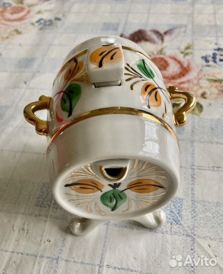 Декоративный бочонок для вина