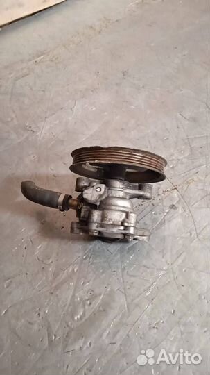 Насос гидроусилителя руля Mitsubishi Carisma рест