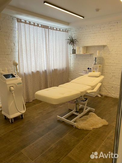 Косметологическое кресло на гидравлике, кожа