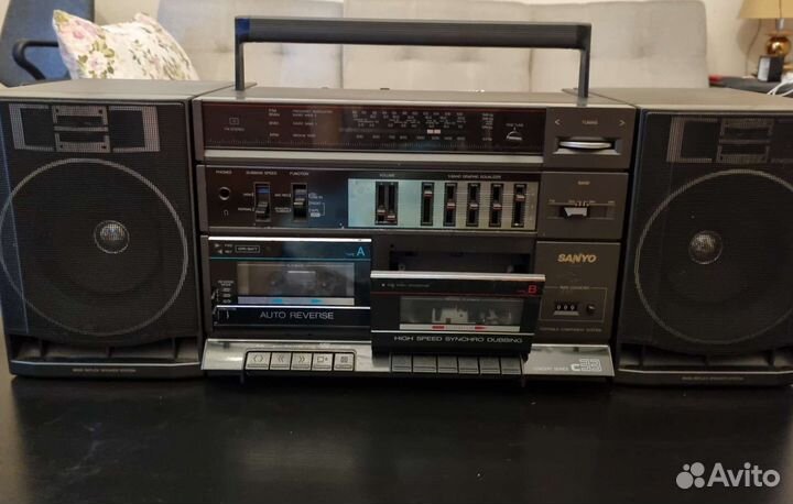 Кассетный магнитофон Sanyo C33K