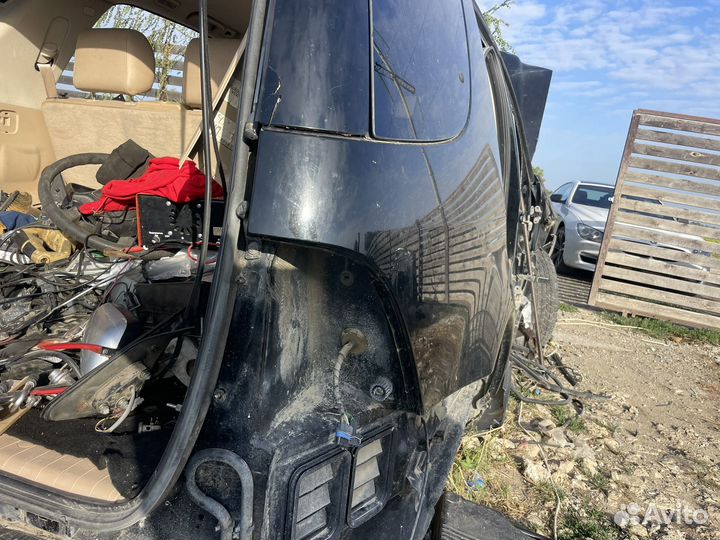 Задние крылья W163 Mercdes ML Левое Правое