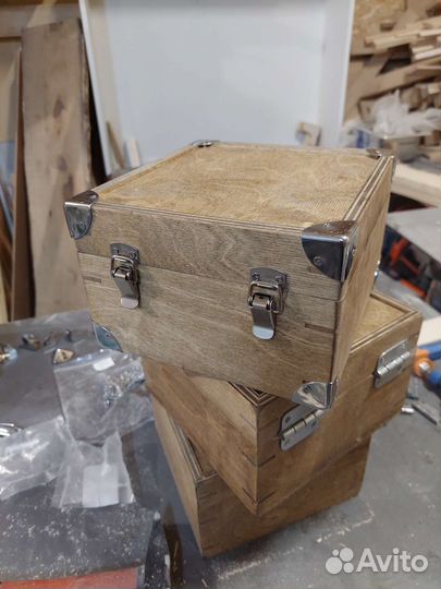 Деревянный ящичек шкатулка