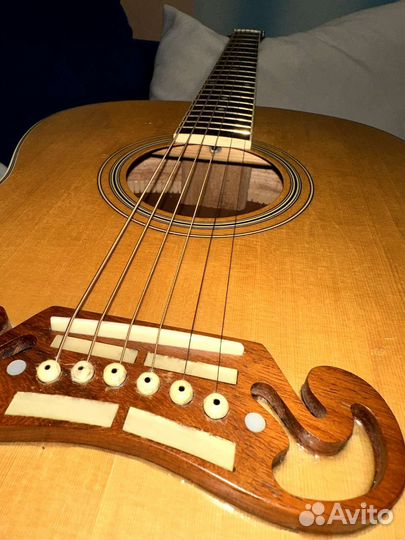 Акустическая гитара Gibson J200