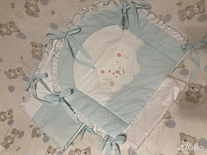 Бортики и балдахин в кроватку