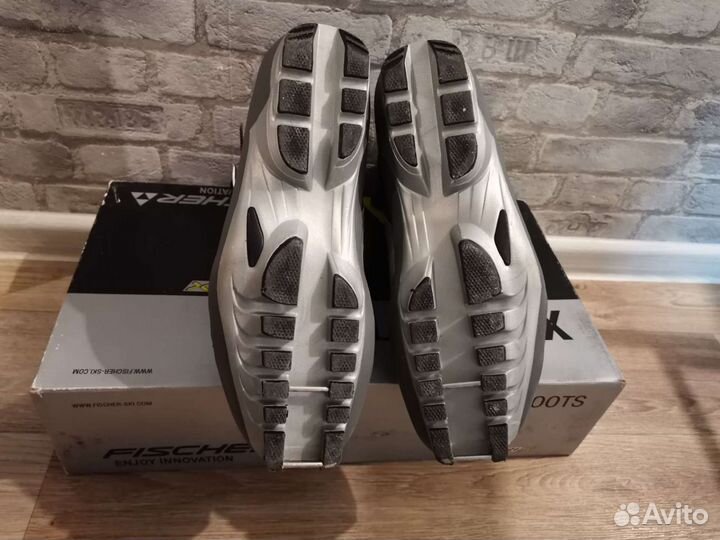 Лыжные ботинки коньковые fischer sns