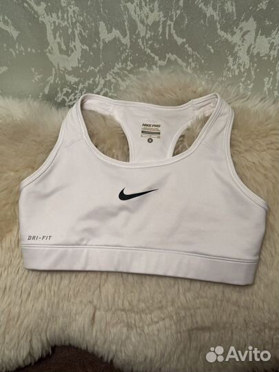 Топ nike белый